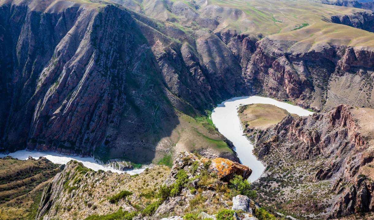 喀拉峻-库尔德宁