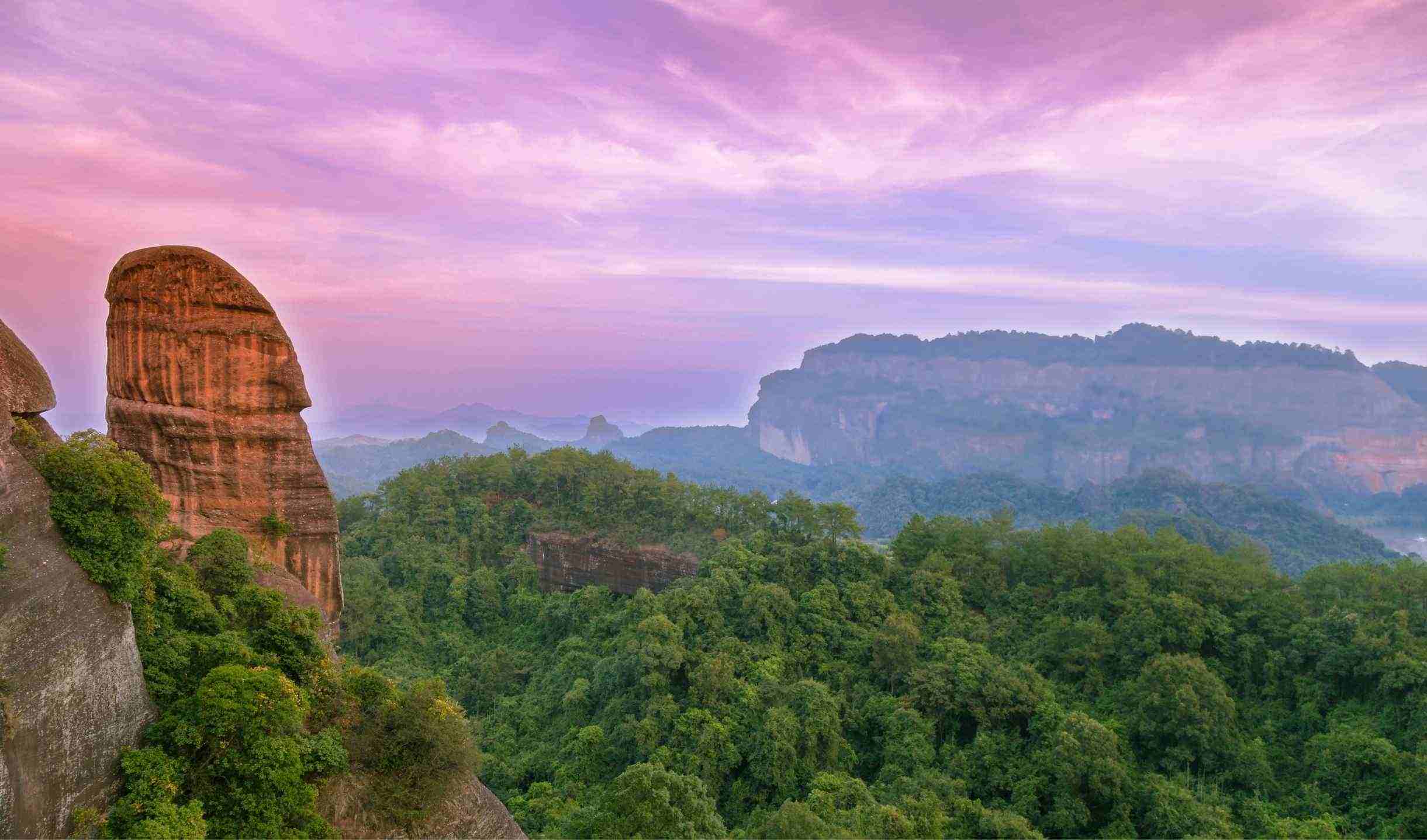 广东丹霞山阳元石